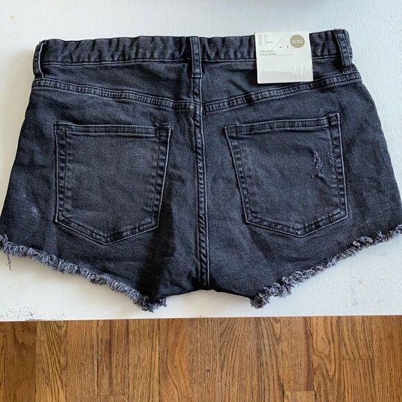 H&M Hot Pants Mini Shorts - Picture 2 of 6